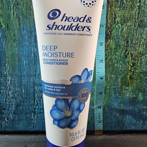 Head & Shoulders Deep Moisture Conditioner Bundle & Save Prices Listed - Picture 4 of 7
